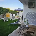 Nature بيت ضيافة لاغوس